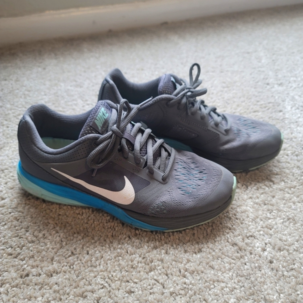 Nike Grey Sneakers